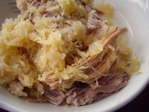 shedded pork sauerkraut